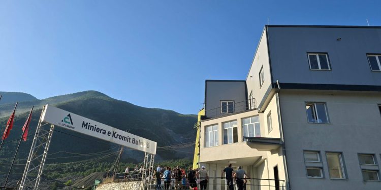 Shkarkimi nga puna i minatorit pas protestës, Albchrome akuzohet për hakmarrje