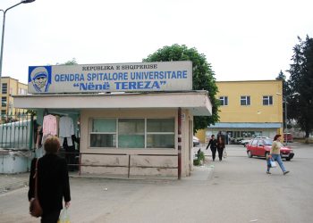 Dorëhiqet drejtoresha e QSUT, kush është ish-deputeti që e zëvendëson