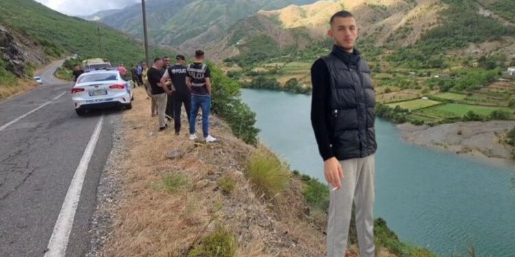 VIDEO-FOTO/ Kush është i riu që u gjet i vrarë, dyshimet