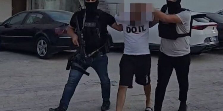 I mori 10.000 euro një personi nëpërmjet mashtrimit, arrestohet i riu (Emri)