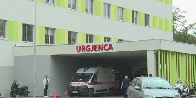 Helmimet gjatë verës, mjekët: Bëni kujdes me ushqimet dhe ujin