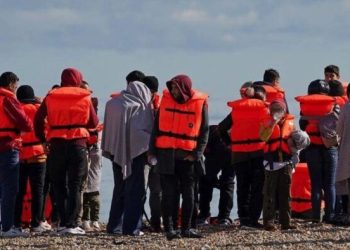 Britania vendos sanksione ndaj trafikantëve të emigrantëve, mes tyre edhe një shqiptar