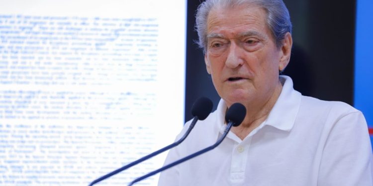 Berisha: Raporti i Komisionit Evropian groposi shtetin ligjor