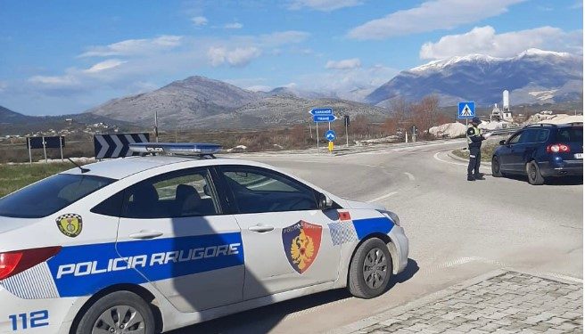 Vlorë/ Një 25-vjeçar plagoset me thikë në lagjen ‘Pavarësia’