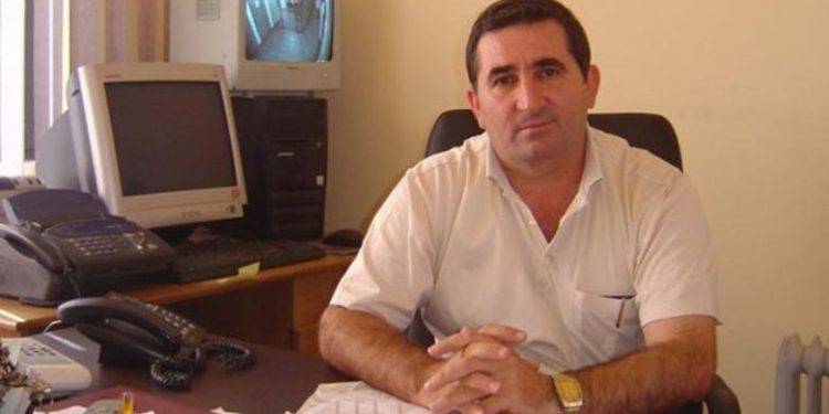 Para për t’u futur ‘mik’ te gjykatësit, SPAK dërgon për gjykim avokatin Bardhi Koçi