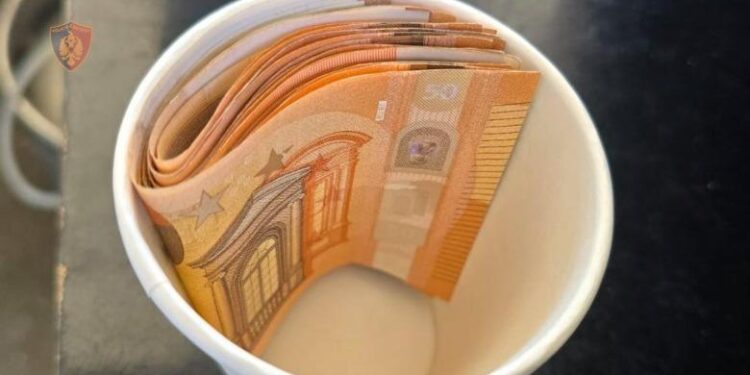 Një mijë euro për një tendë/ Dorëzohet inspektori i IMT-së, kolegu del para gjykatës