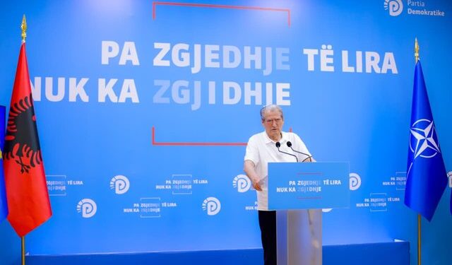 Berisha rreshton arsyet: Ja pse shkatërrimet nga zjarret këtë vit janë një krim i vërtetë shtetëror