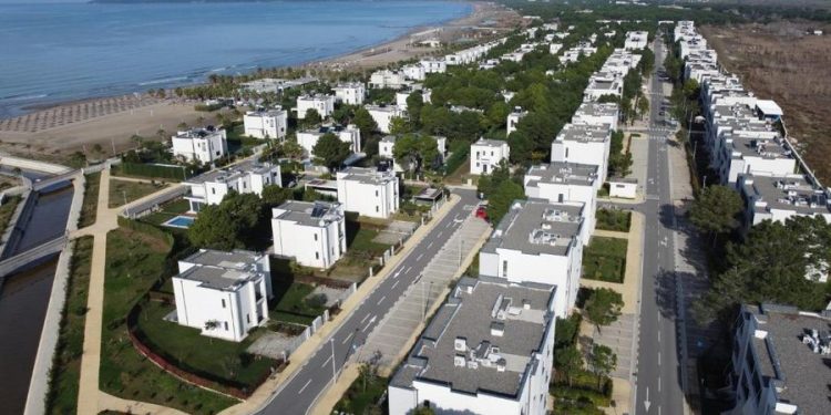 Grabitet vila në rezidencën “Valamar” në Gjirin e Lalëzit