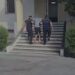 Përndoqi dhe dhunoi një 30-vjeçare, arrestohet 38-vjeçari në Lushnjë
