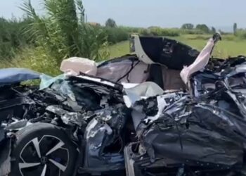 Aksident në Shkodër-Bushat, kamioni përplaset me makinën, dyshohet për 3 të plagosur rëndë
