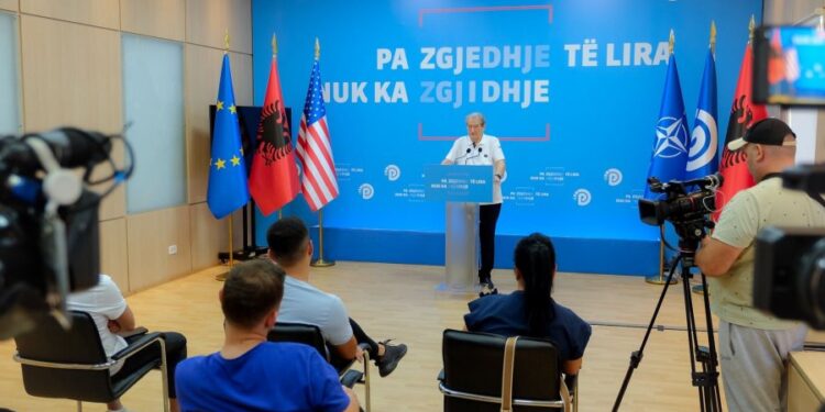 Berisha-Ramës: Nëse nuk ballafaqohesh dot me Shimën, je autori kryesor i këtij terrorizmi shtetëror