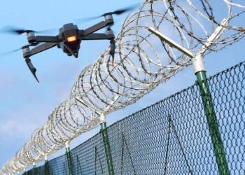 Tenderi 2.1 mln euro për bllokimin e dronëve në burgje, i paracaktuar për “Albascan”