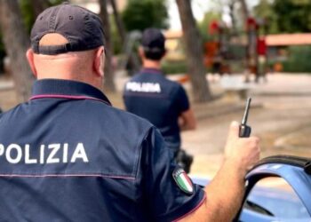 Përleshje mes të rinjve shqiptarë dhe atyre marokenë në Itali, raportohet për të shtëna me armë