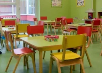 Tiranë/ Edukatorja qëllon një fëmijë në ambientet e kopshtit