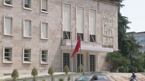 Drafti/ Propozohet organizimi i ri, institucionet e varësisë do bashkohen me agjencitë autonome