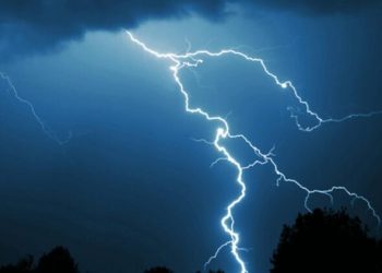 Pogradec, rrufeja bret bariun dhe 20 krerë bagëti