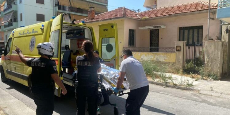 “Pashë babin duke v*arë mamin me th*kë”, DETAJE nga kr*mi në familjen shqipare në Greqi