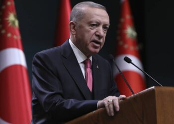 Erdogan: Do të diskutoj me Trump furnizimin e avionëve luftarakë F-35 dhe F-16
