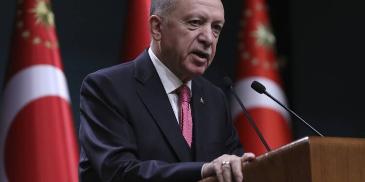 Erdogan: Do të diskutoj me Trump furnizimin e avionëve luftarakë F-35 dhe F-16