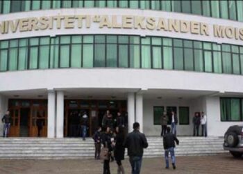 “Doktoraturë 100% plagjiaturë”, denoncimi: Universiteti i Durrësit cakton Eris Zeqon shef departamenti