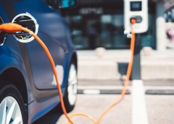 Automjetet elektrike dhe sfidat për të përmbushur objektivat e CO2 të BE-së