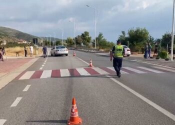 Mjeti del nga rruga, 1 viktimë dhe 3 të plagosur në Fier