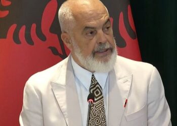 A mund të bëhet Shqipëria një ekonomi pa para në dorë? Ekspertët: Plani i Ramës jorealist dhe i rrezikshëm