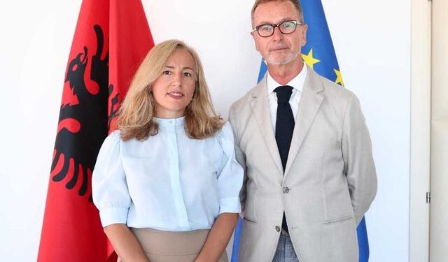 Ambasadori i BE takon kryetaren e KLP: Do të ndjekim nga afër zgjedhjen e kreut të ri të SPAK