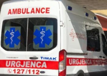 Aksident në aksin Tiranë–Durrës, një i vdekur dhe dy të plagosur