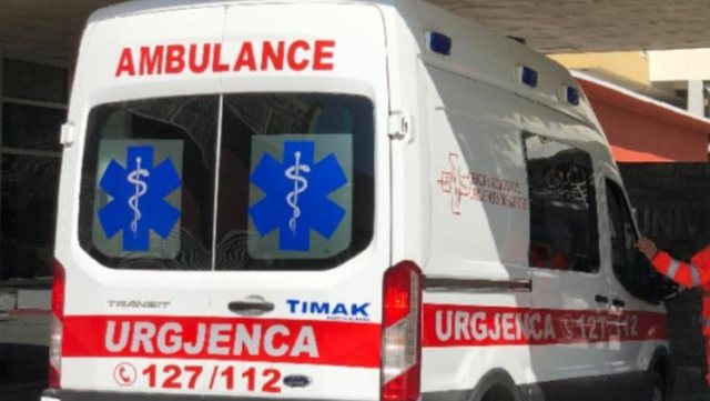 Aksident në aksin Tiranë–Durrës, një i vdekur dhe dy të plagosur