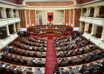 Mblidhet sot Kuvendi, votohet përbërja e komisioneve parlamentare
