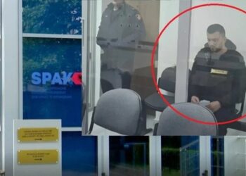 Petrit Qoli pyet Skerdi Tasen në GJKKO: Mos je ti personi që vrau ish-deputetin Fatmir Xhindi?