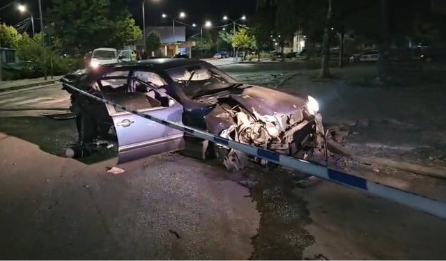 Aksident i rëndë në Kukës, plagosen dy të rinj, njëri në gjendje kritike për jetën