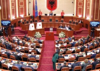 Niko Peleshi zgjidhet kryetar i Kuvendit, opozita kundërshton