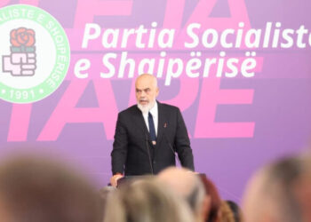 Analiza/ Rama shpall “pushtet përgjithmonë” dhe cilëson “përrallë” rotacionin në demokraci