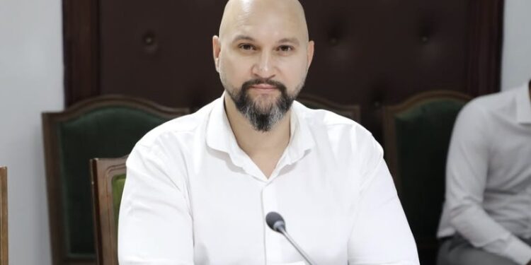 Jep dorëheqjen drejtori i QSUT, ja kush mund ta zëvendësojë