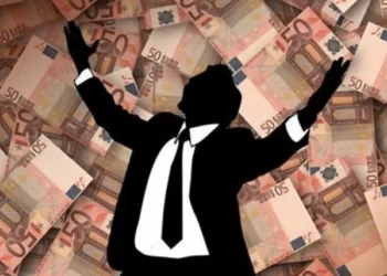 Kush është Egzon Peçaku që për 1 vit qarkulloi 29 MLN €?