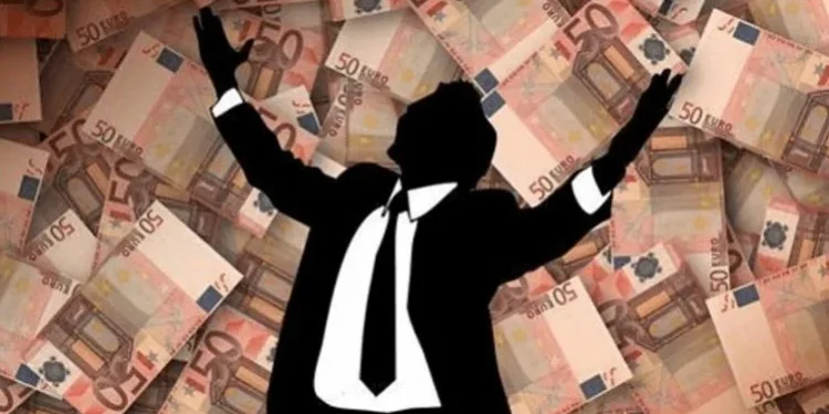 Kush është Egzon Peçaku që për 1 vit qarkulloi 29 MLN €?