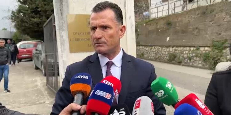 Drejtoria e Burgjeve kërkon masë disiplinore për avokatin e Ilir Metës