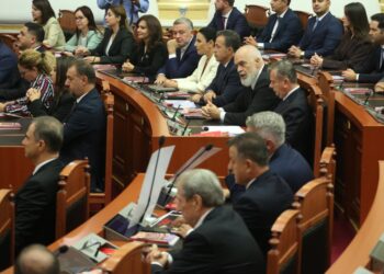 ‘Arkitektura’ parlamentare e propozuar nga Edi Rama; antiligjore dhe autoritariste