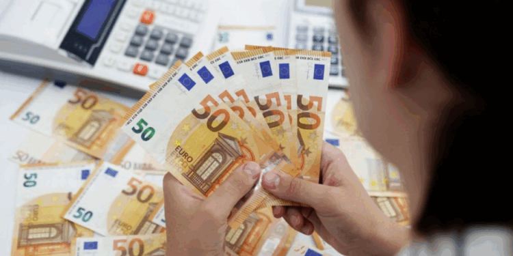Këmbimi valutor 28 shtator 2025, çfarë po ndodh sot me monedhat e huaja