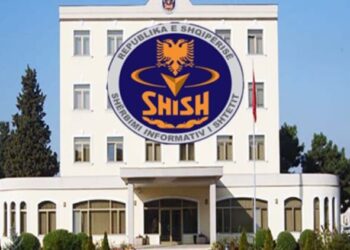 Si lojërat e fatit të të birit ‘fundosën’ ish-drejtorin e SHISH në Berat