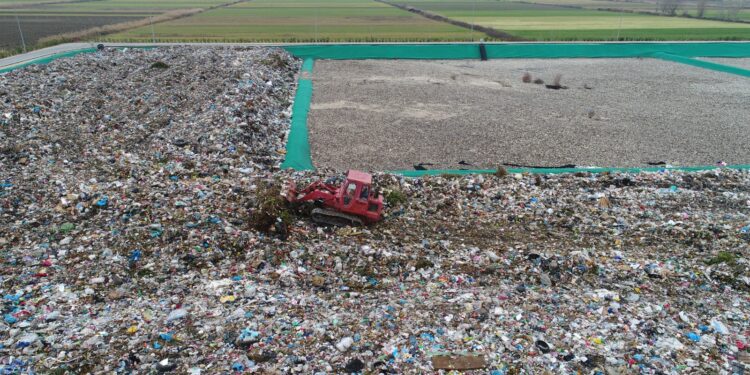 Inceneratorët fantazëm rrisin sasinë e mbetjeve urbane në vend