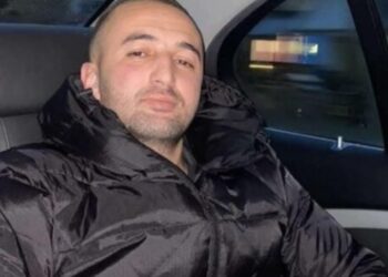 Vrau 2 persona dhe plagosi 2 të tjerë në Shkodër, mbërrin në Gjykatë Ragip Gila