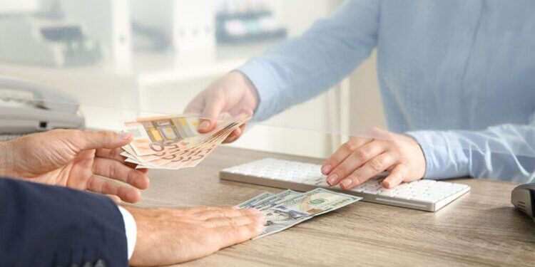 Numri i zyrave të këmbimit valutor ka rënë me 8% që nga fillimi i vitit