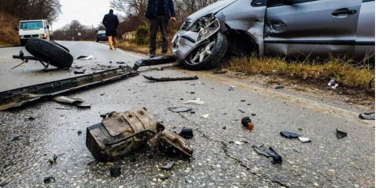 Shkodër/ Makina përmbyset në rrugë, plagoset pasagjeri, dërgohet tek ‘Trauma’