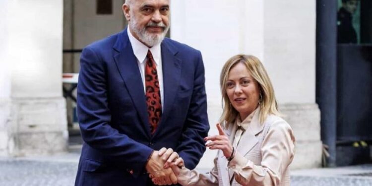 Gjykata e Lartë Italiane: Pakti Meloni-Rama mbi emigrantët dhunon 6 nene të Kushtetutës