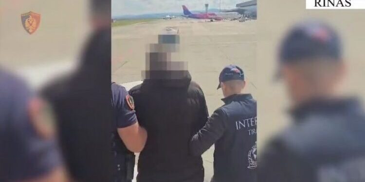Dhunoi dhe kërcënoi me armë bashkëshortin e gjyqtares Saida Dollani, ekstradohet 38-vjeçari