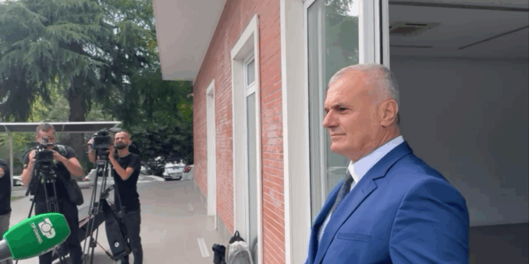 “Berisha gaboi rëndë”, Leskaj kundër zgjedhjes së Bardhit si kryetar i grupit parlamentar të PD