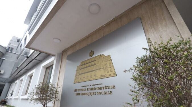 Ndryshime në Shëndetësi, largohet Drejtori i Fondit të Kujdesit Shëndetësor